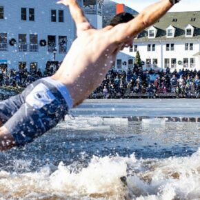 Ready to take the plunge? The 12th Annual Cold Turkey Plunge is just a few weeks away on November 30th! 

Followed by a visit from Santa, the tree lighting ceremony, and fireworks; this will be a day you won’t want to miss! 🔗 in bio for more info!