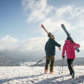 Cyber Monday deals are here! Save on lift tickets, lessons, gear, & more ⛷🏂 

Hit the 🔗 in bio for more. #skinewhampshire 

📸: @brettonwoodsnh