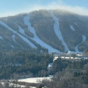 What a gorgeous day to be out making turns!  The Spear Mountain Express will open tomorrow at 8:30am serving up access to Cardigan, Jughandle and Turnpike.  The snowmaking team is full throttle on Flying Yankee right now, look for that to open soon.  We will have 4 lifts accessing 19 trails and 87 acres of terrain tomorrow going into the holiday week.

UPCOMING EVENTS:
Saturday Dec. 28 - @nh_usasa Rail Jam on lower Wild Ride Terrain Park - for USASA registered skiers and snowboarders only.

Saturday Dec. 28 - Live Music featuring Highway 603 3pm-6pm in Stone Hearth

Sunday Dec. 29 - @ragged_parks will be hosting Junkyard Jam! This jam format rail competition is a hike-only event and will take place on the last pad of four rails at the end of Wild Ride. Registration is $25 and available on the second floor of Elmwood Lodge from 9:30-11:00am. Event will begin at 12:00 (noon) and have live music and awards provided by @monsterenergy @smithopticsnewengland @highland_mtn @stonefacebrewing & @snowboardjones

Saturday Dec. 31 - Live Music featuring Soul Circuit 3pm-6pm in Stone Hearth

Merry Christmas from all of us at Ragged Mountain.
#raggedmtn